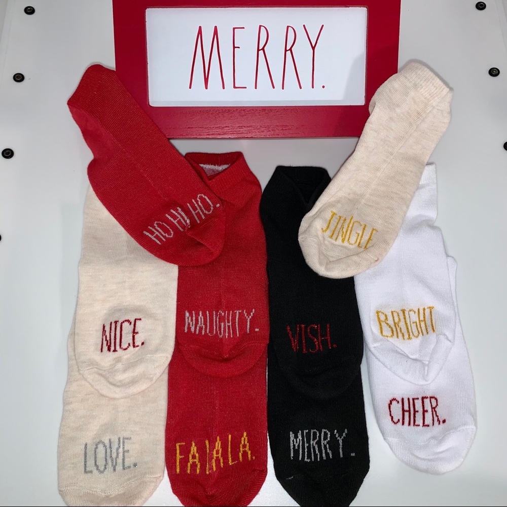 RAE Dunn Christmas 2020 10 ankle SOCKS Merry Chris